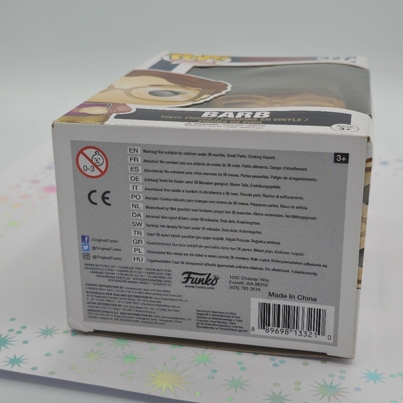 Funko POP! Stranger Things Barb #427 Vinyl Figure - Picture 6 of 6